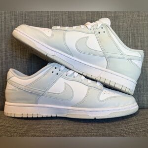 Men's White Nike Low Dunks M 9.5 W 11
